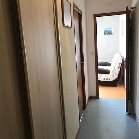 T2 Centre, Commerces Et A Pied 아파트 *